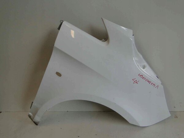 MERCEDES VITO W447 447 BŁOTNIK PRZEDNI PRAWY