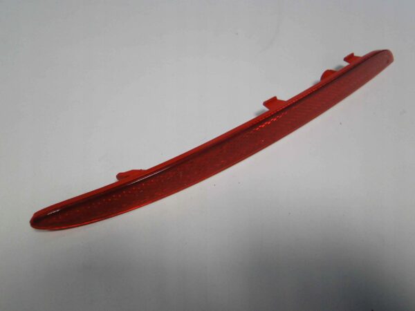 MERCEDES B KLASA W247 247 ODBLASK TYLNY PRAWY AMG