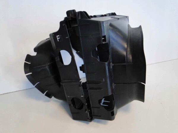 MERCEDES AMG GT 190 KIEROWNICA POWIETRZA LEWA