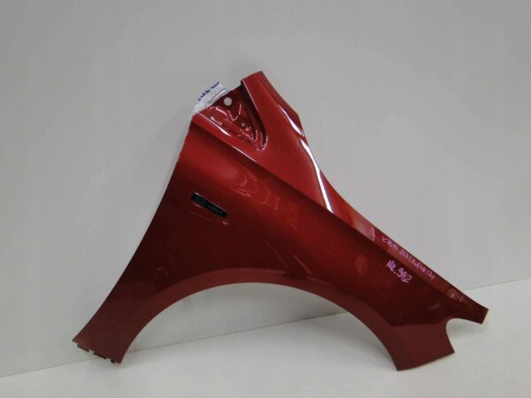 MERCEDES B KLASA W247 247 BŁOTNIK PRZEDNI PRAWY