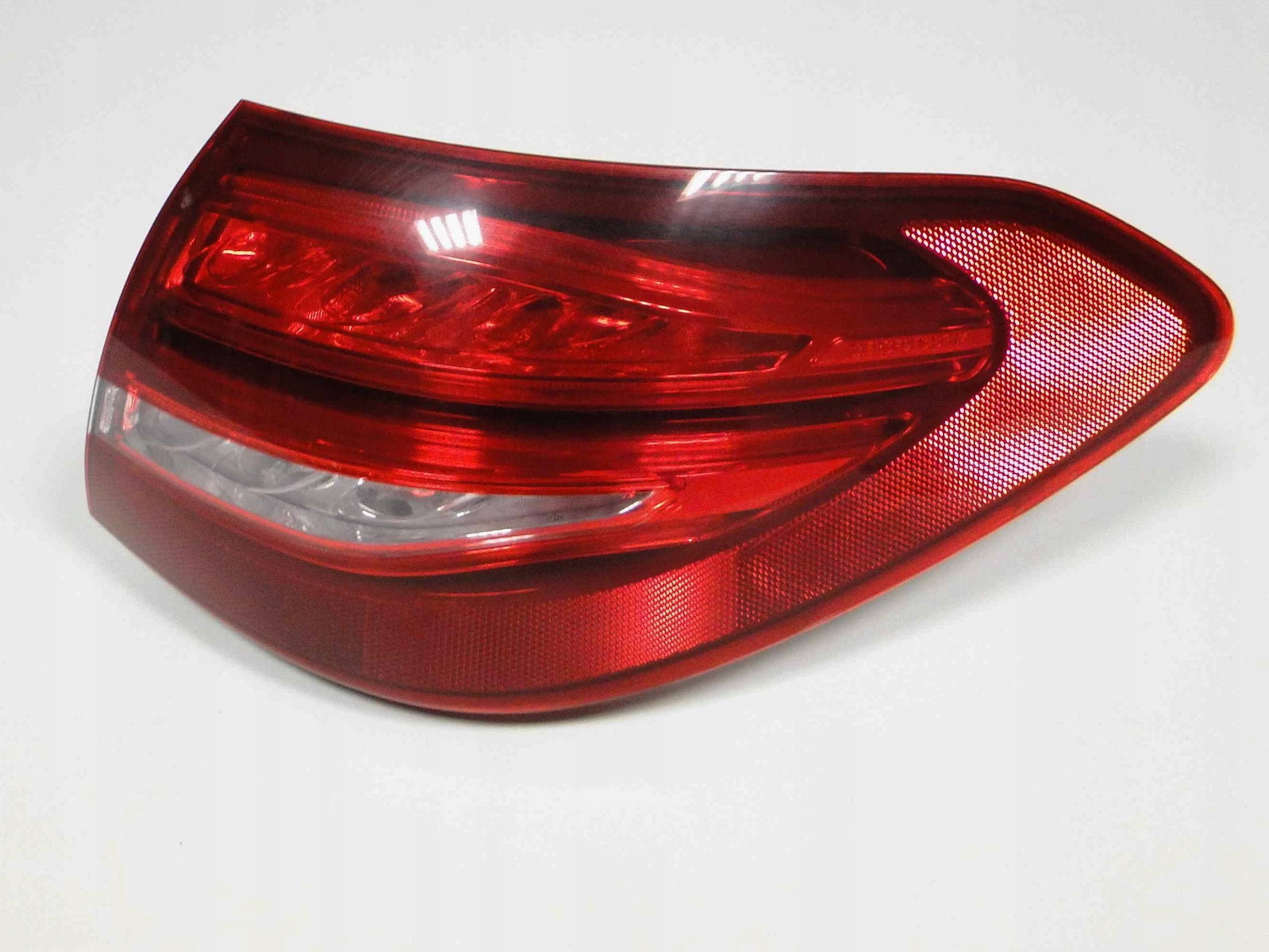 MERCEDES C S205 205 KOMBI LAMPA TYLNA PRAWA W205 - obrazek 2