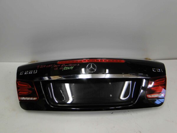 MERCEDES E 207 COUPE LIFT KLAPA BAGAŻNIKA TYŁ W207