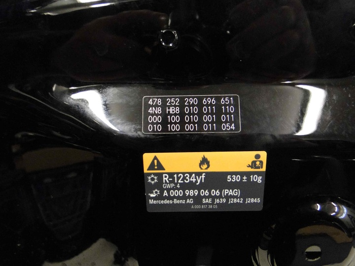 MERCEDES GLA H247 247 MASKA POKRYWA SILNIKA 696 - obrazek 9