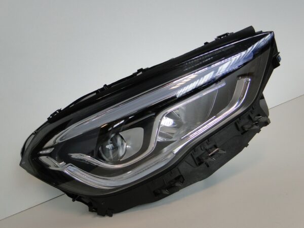 MERCEDES GLA 247 H247 LAMPA PRZEDNIA PRAWA LED