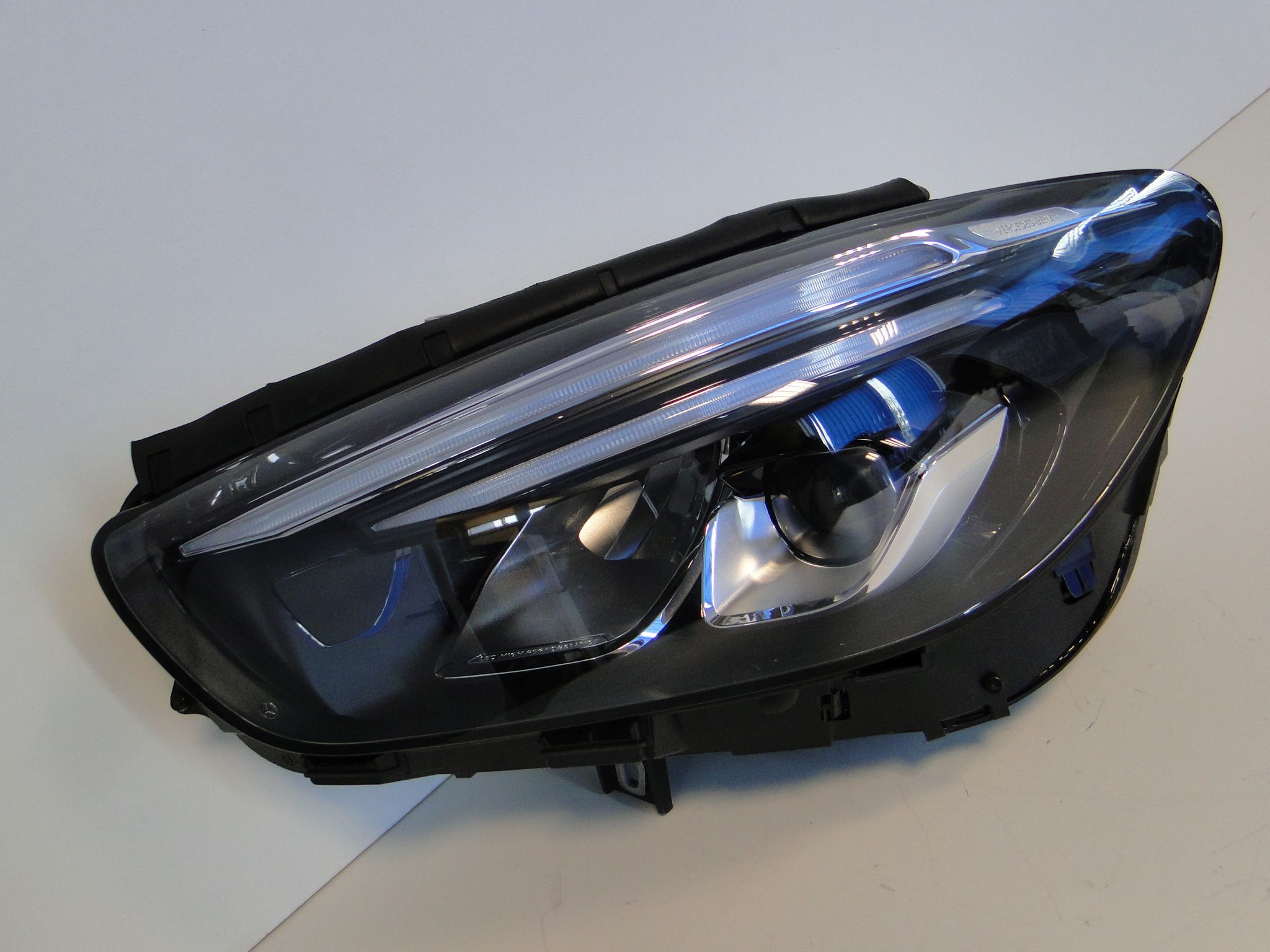 MERCEDES B KLASA 247 W247 LAMPA PRZEDNIA LEWA LED - obrazek 2