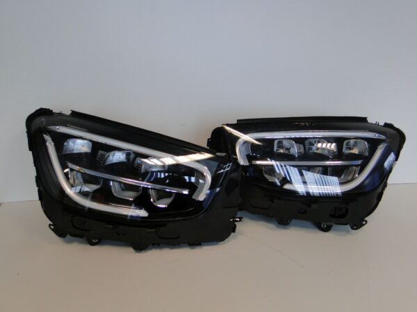 MERCEDES GLC 253 W253 LIFT LAMPA PRAWA LED PERF