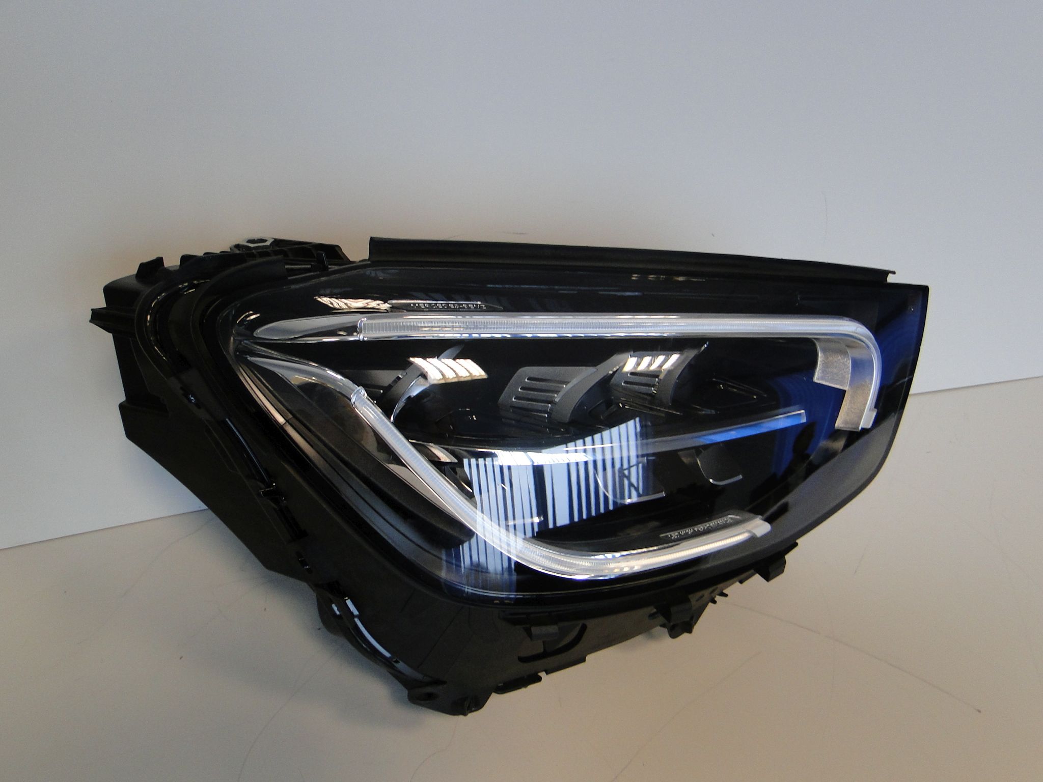 MERCEDES GLC 253 W253 LIFT LAMPA PRAWA LED PERF - obrazek 4