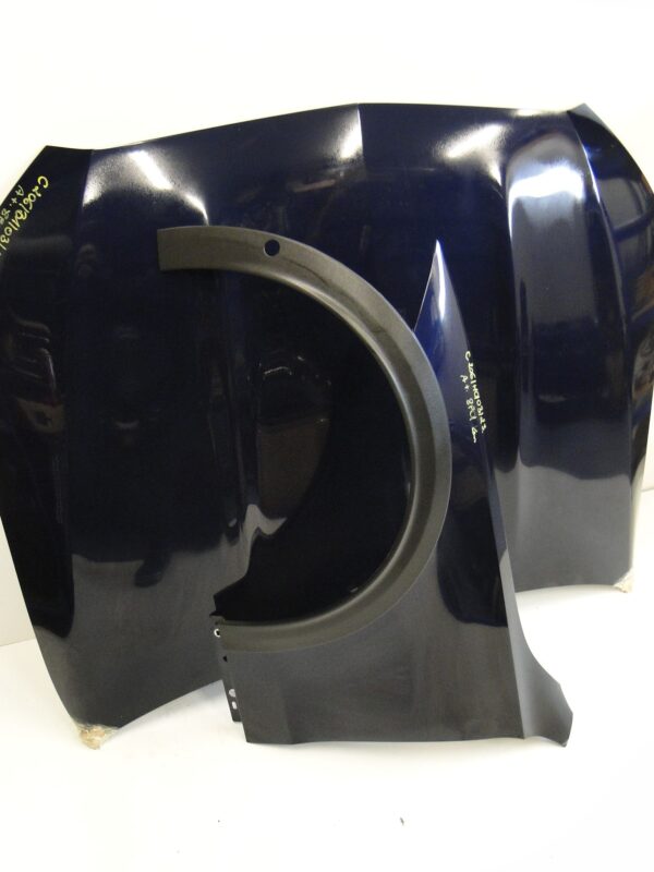 MERCEDES C KLASA 206 W206 BŁOTNIK PRZEDNI LEWY 890