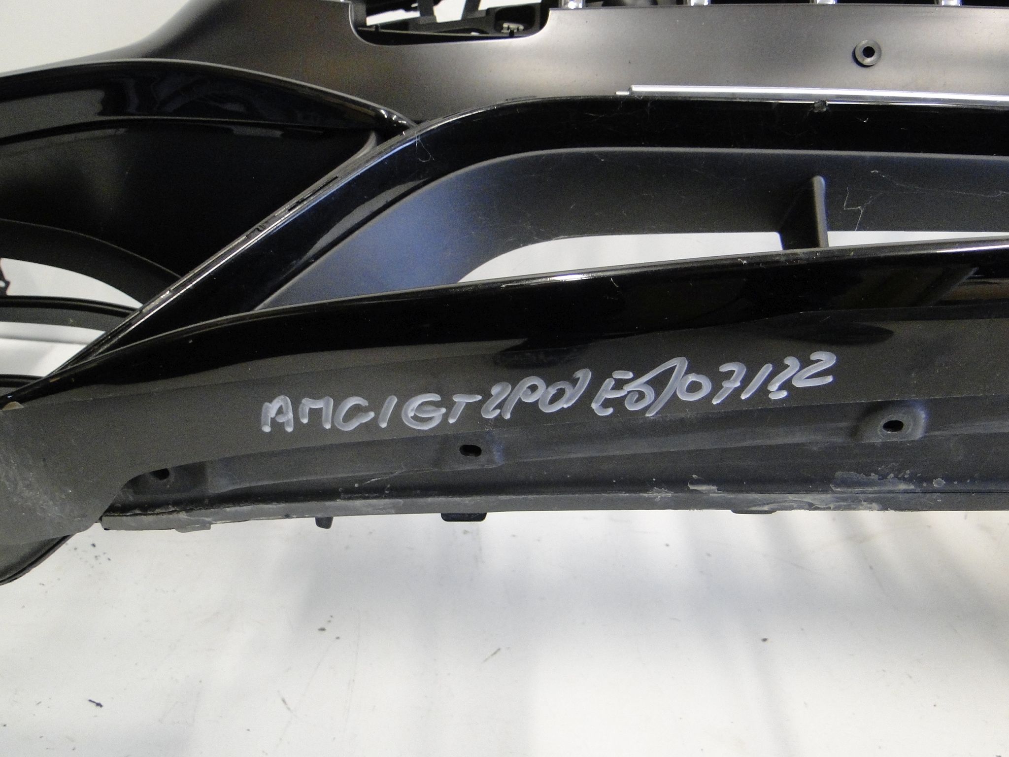 MERCEDES AMG GT 290 X290 63 AMG ZDERZAK PRZEDNI - obrazek 9