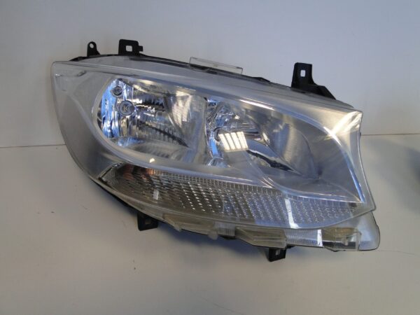 MERCEDES SPRINTER W907 907 W910 910 LAMPA PRZEDNIA PRAWA H7
