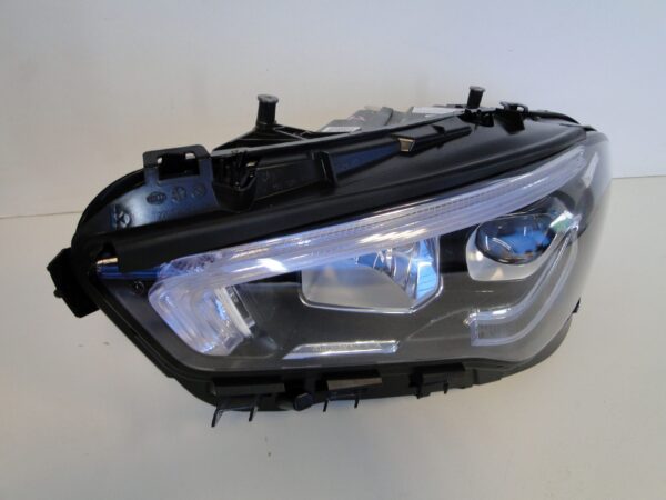 MERCEDES CLA 118 LAMPA LEWA LED HIGH PERFORMANCE