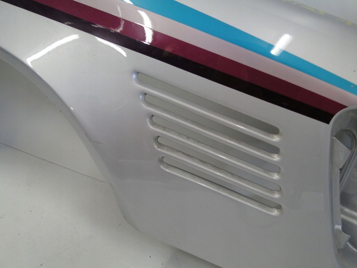 MERCEDES E W124 124 BŁOTNIK PRAWY KOLEKCJONER ORYGINAŁ - obrazek 7