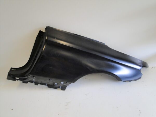 MERCEDES C 205 W205 BŁOTNIK TYLNY LEWY CABRIO COUPE LIFT A2056309103 63 AMG