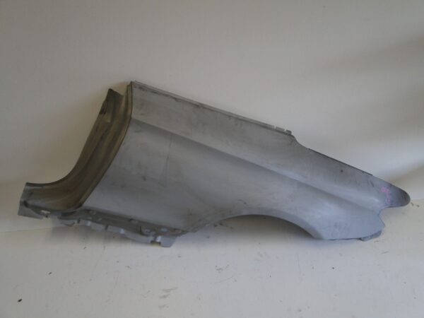 MERCEDES C 205 W205 BŁOTNIK TYLNY LEWY A2056309103 CABRIO COUPE LIFT 63 AMG