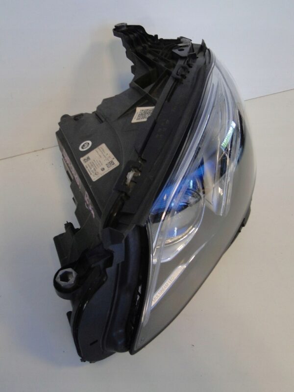 MERCEDES E KLASA C238 238 MULTIBEAM LED LEWA NIEBIESKA