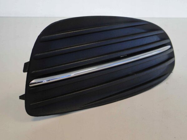 MERCEDES V KLASA W447 447 KRATKA PRAWA AVANTGARDE