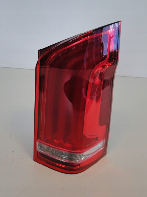 MERCEDES VITO V W447 447 LAMPA TYLNA PRAWA LED