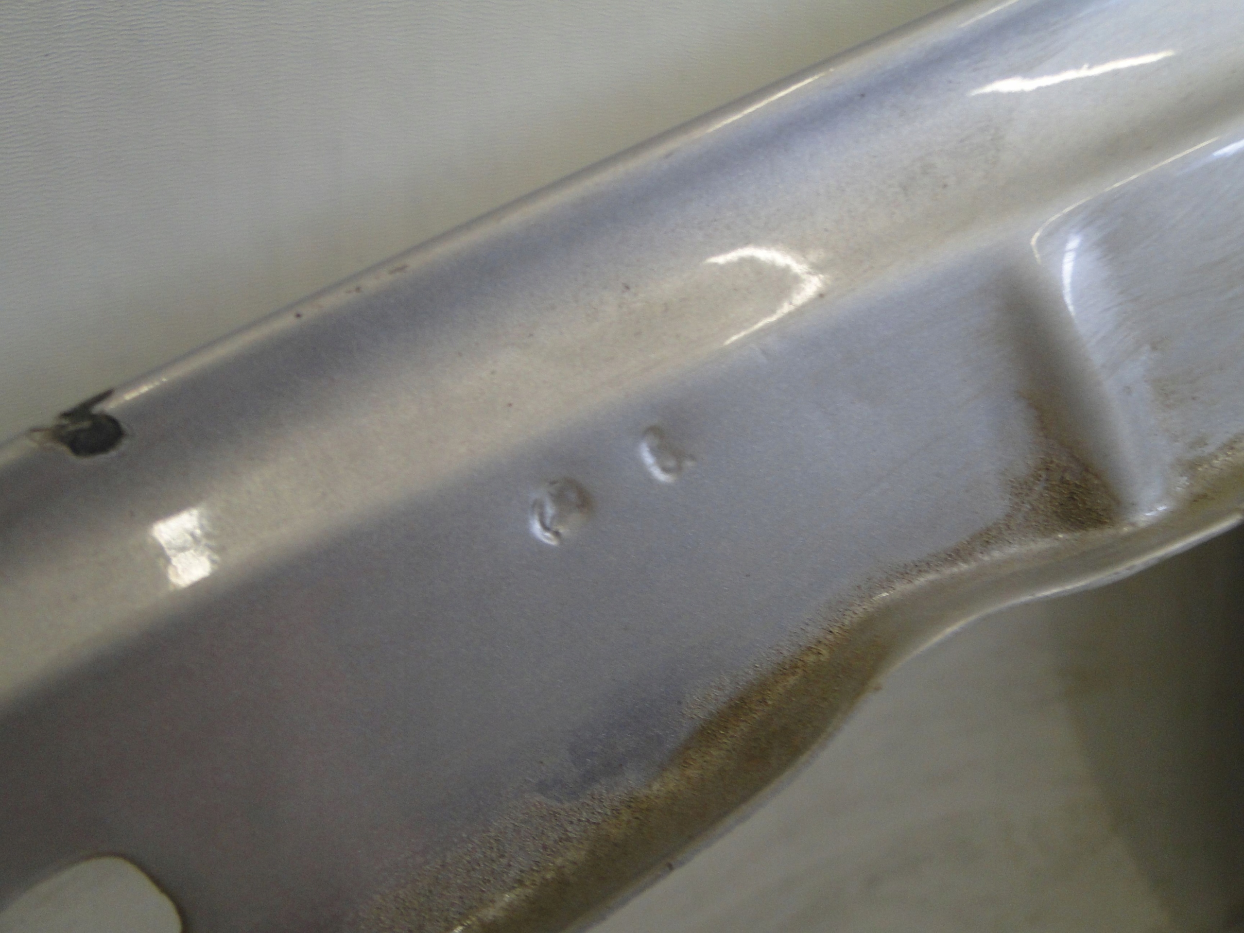 MERCEDES E W124 124 BŁOTNIK PRAWY KOLEKCJONER ORYGINAŁ - obrazek 12