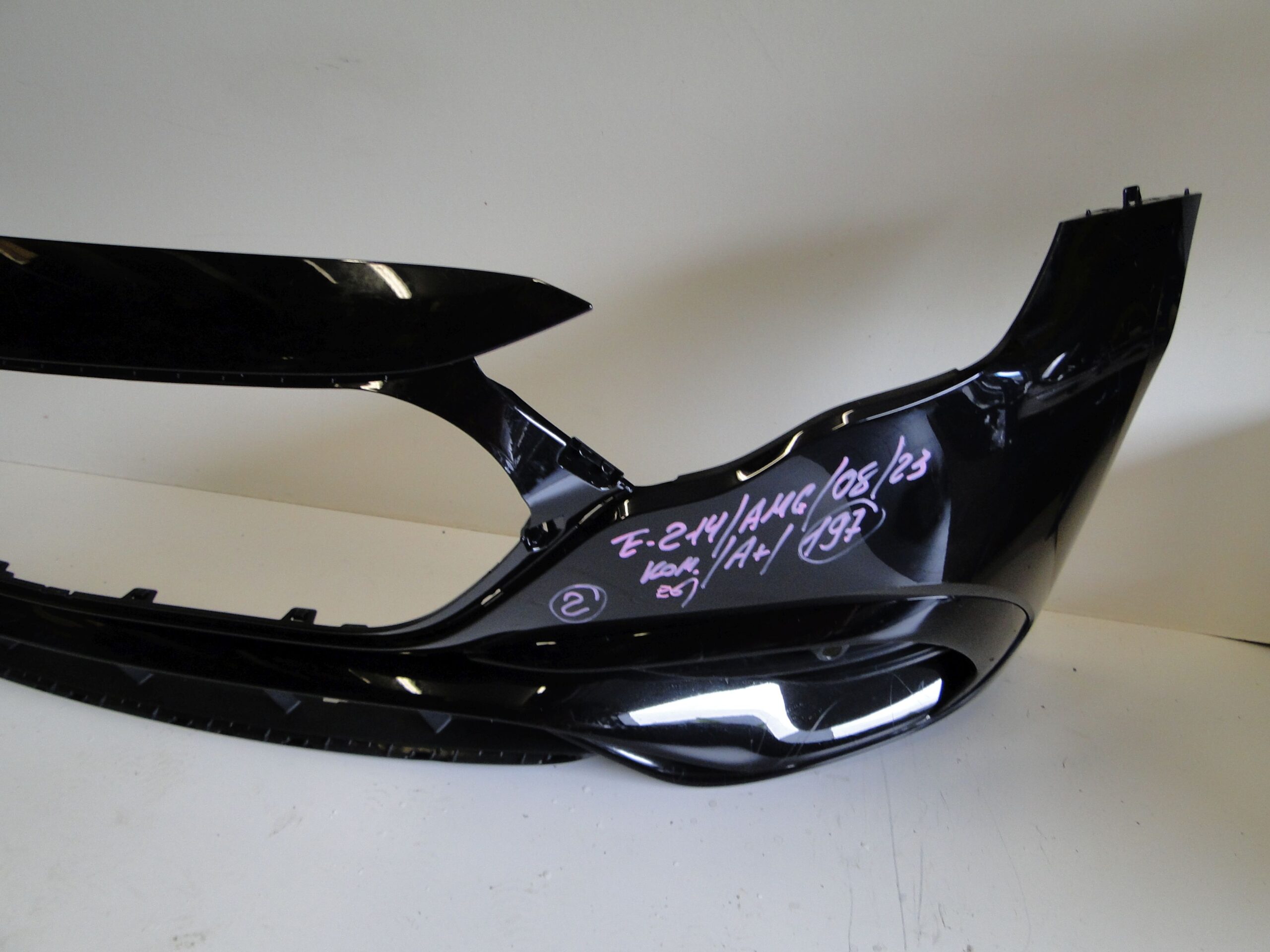 MERCEDES E 214 W214 AMG ZDERZAK PRZEDNI 197 - obrazek 11