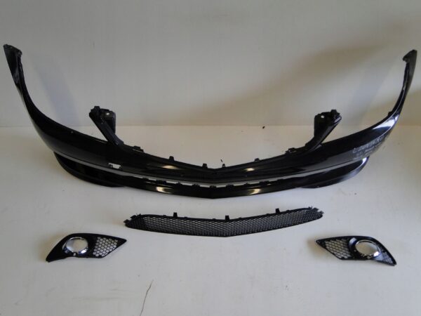 MERCEDES W204 204 ZDERZAK AMG BEZ PTS i SPR KRATKI