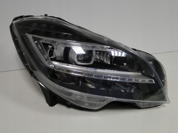 MERCEDES CLS 218 W218 PRZED LIFTEM LAMPA PRAWA LED ILS INTELLIGENT SKRĘTNA