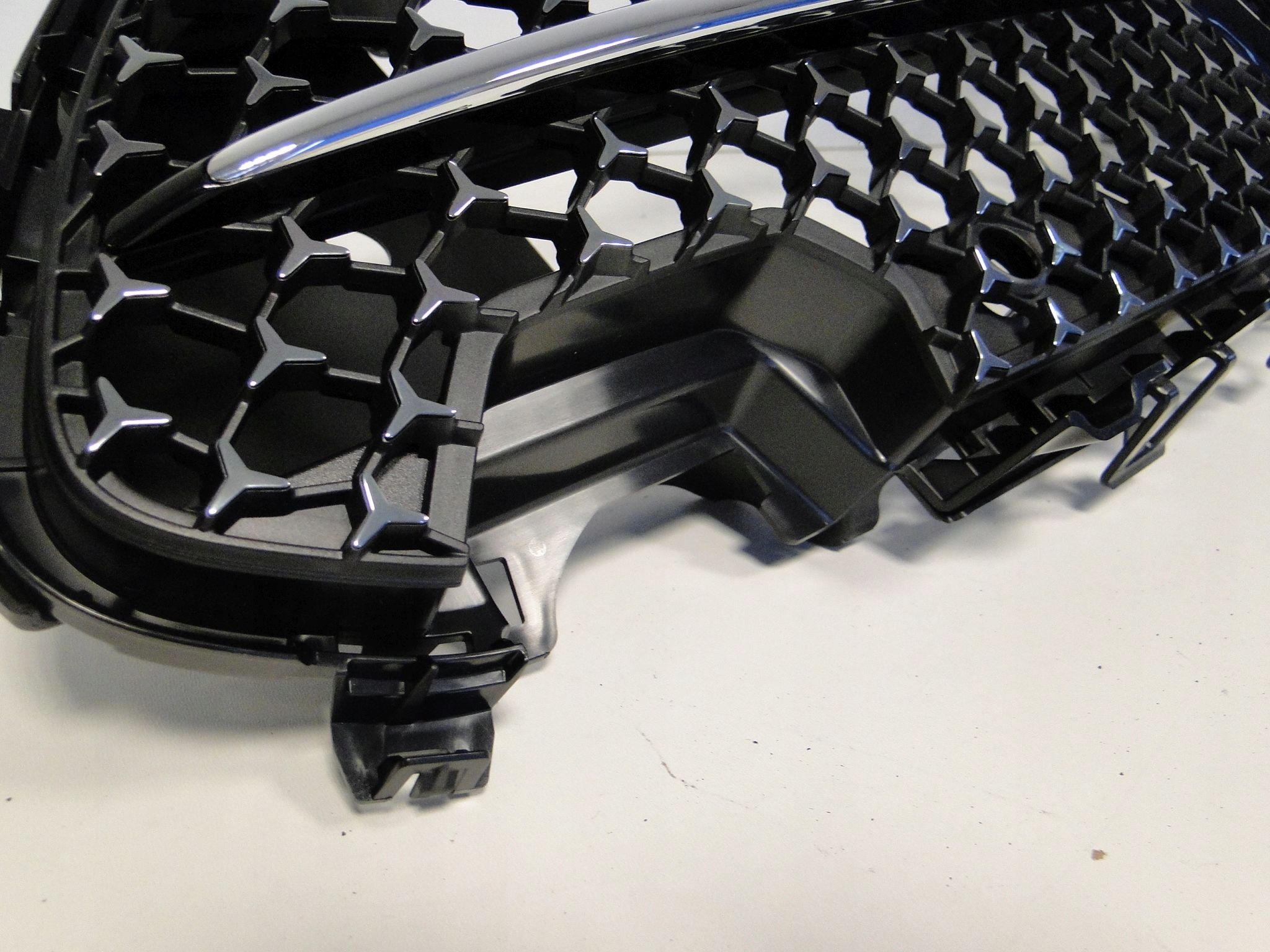 MERCEDES CLS 257 LIFT PO LIFCIE GRILL ATRAPA W257 - obrazek 6