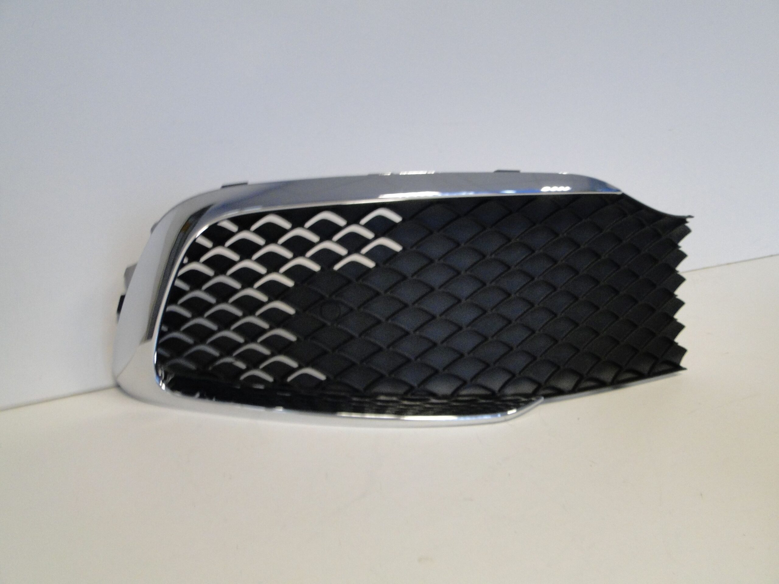 MERCEDES V KLASA 447 LIFT EQV W447 KRATKA ZDERZAKA PRAWA LEWA BEZ PTS CHROM - obrazek 12