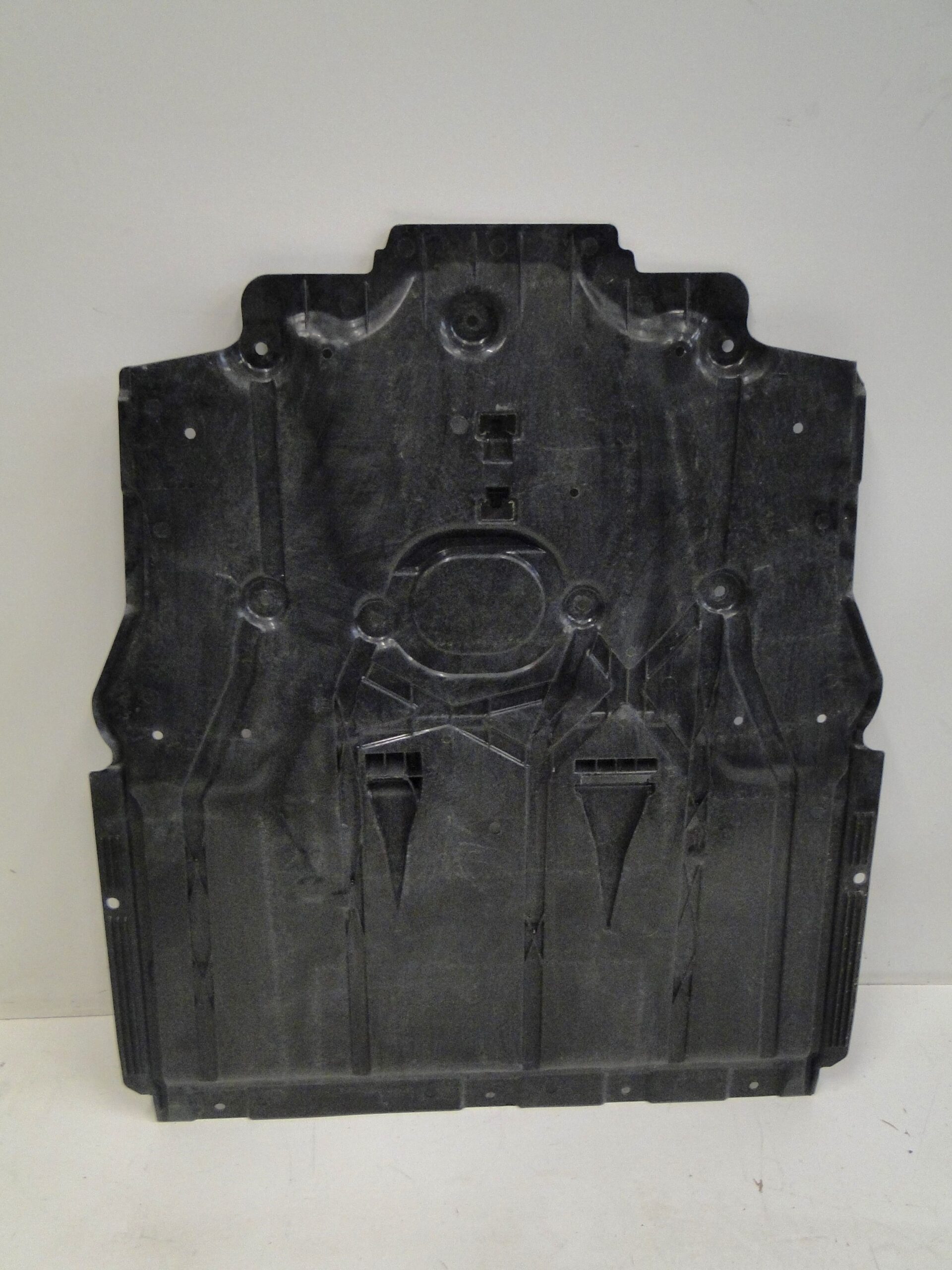 MERCEDES GLB 247 X247 CLA 118 W118 OSŁONA PŁYTA POD SILNIK A2475201600 - obrazek 2