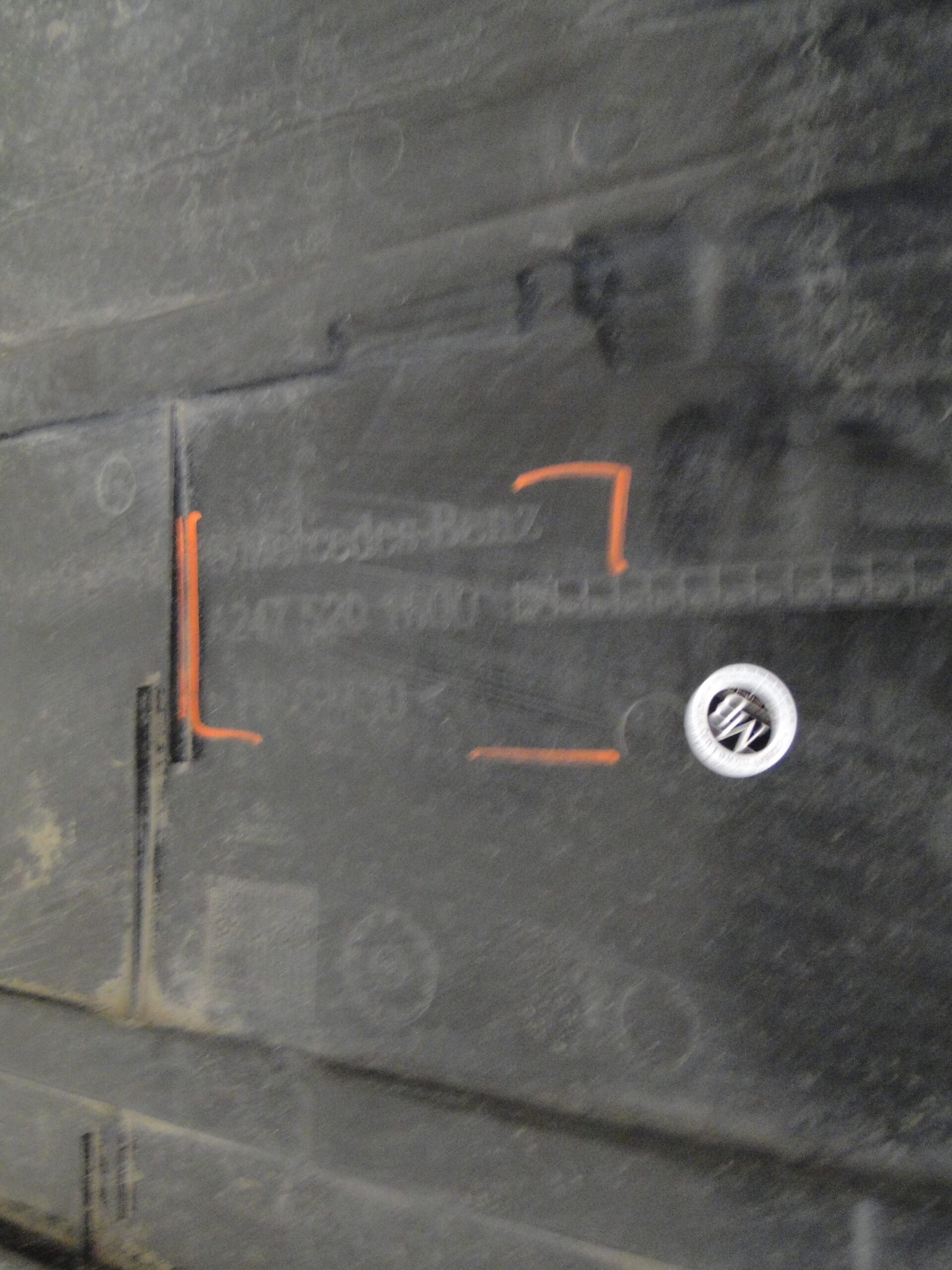 MERCEDES GLB 247 X247 CLA 118 W118 OSŁONA PŁYTA POD SILNIK A2475201600 - obrazek 5