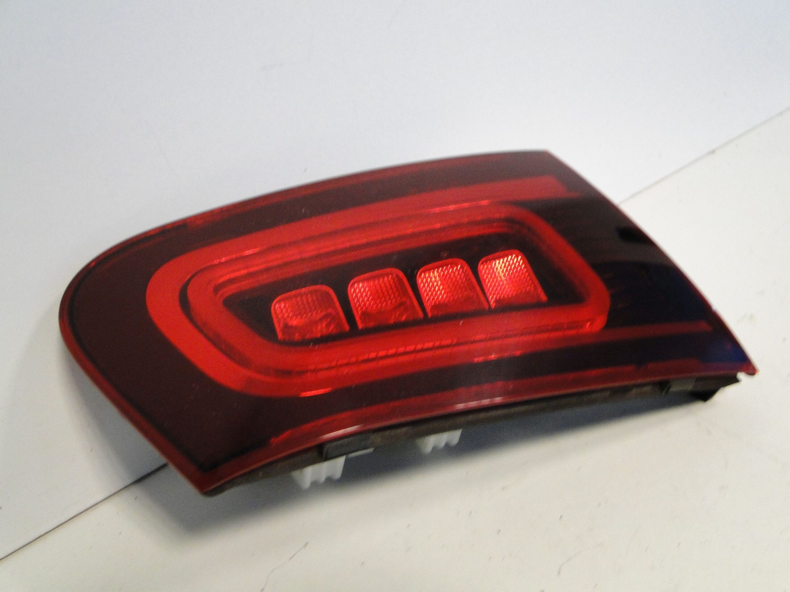 MERCEDES GLC 253 X253 LAMPA TYLNA LEWA W KLAPĘ BAGAŻNIKA LIFT - obrazek 6