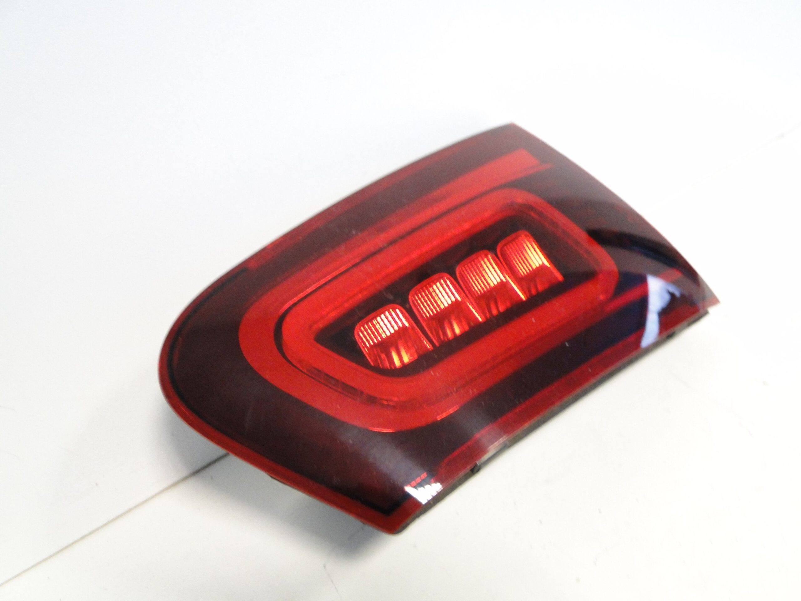 MERCEDES GLC 253 X253 LAMPA TYLNA LEWA W KLAPĘ BAGAŻNIKA LIFT - obrazek 4