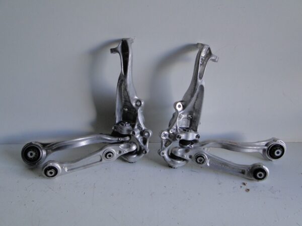 MERCEDES C KLASA 206 W206 WAHACZ DOLNY LEWY BANAN