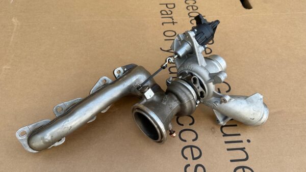 MERCEDES M264 1.5 BENZYNA TURBOSPRĘŻARKA TURBO TURBINA A2640904500