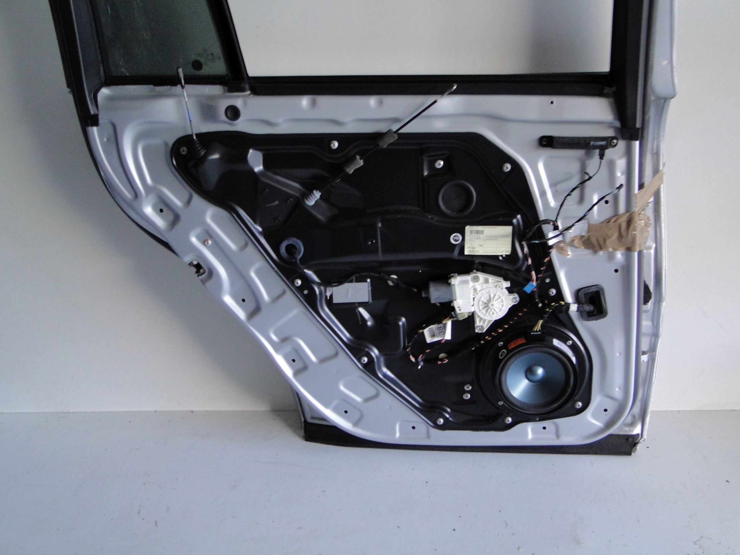 MERCEDES ML GL 164 W164 DRZWI TYLNE LEWE 775 A1647300305 - obrazek 10