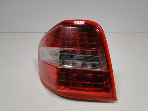 MERCEDES ML 164 W164 LAMPA TYLNA LEWA LIFT LED A1648202764