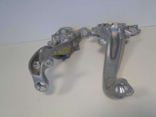 MERCEDES C KLASA 206 W206 ZWROTNICA PRZEDNIA PRAWA A2063320200 A2060200