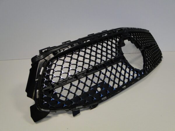 MERCEDES CLA 118 W118 GRILA ATRAPA CHŁODNICY BEZ KAMERY A1188883800 LIFT