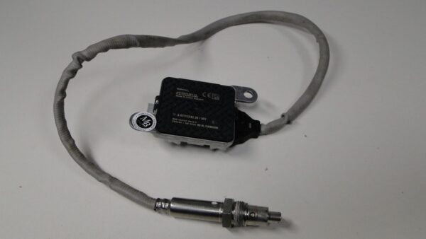 MERCEDES OE DAIMLER ACTROS CZUJNIK TLENKÓW AZOTU NOX A0111536228