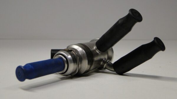 PEUGEOT OE 2008 3008 5008 WTRYSKIWACZ ADBLUE 9842811780