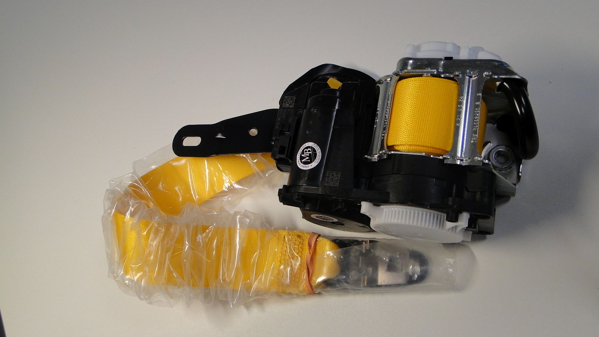 MERCEDES E 214 GLC 254 PAS BEZPIECZEŃSTWA PRZEDNI LEWY A2548601501 1C87 - obrazek 8