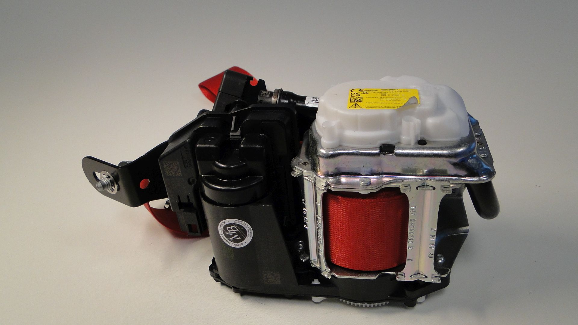 MERCEDES CLE 236 C236 PAS BEZPIECZEŃSTWA PRZEDNI PRAWY A2068607600 3D53 - obrazek 7