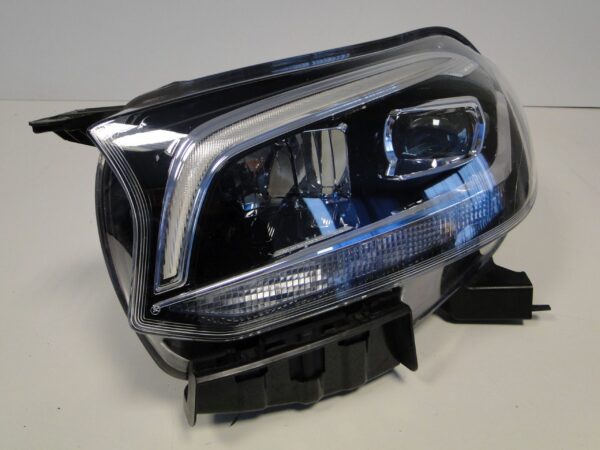 MERCEDES LAMPA LEWA LED HIGH PERFORMANCE X KLASA X470 470