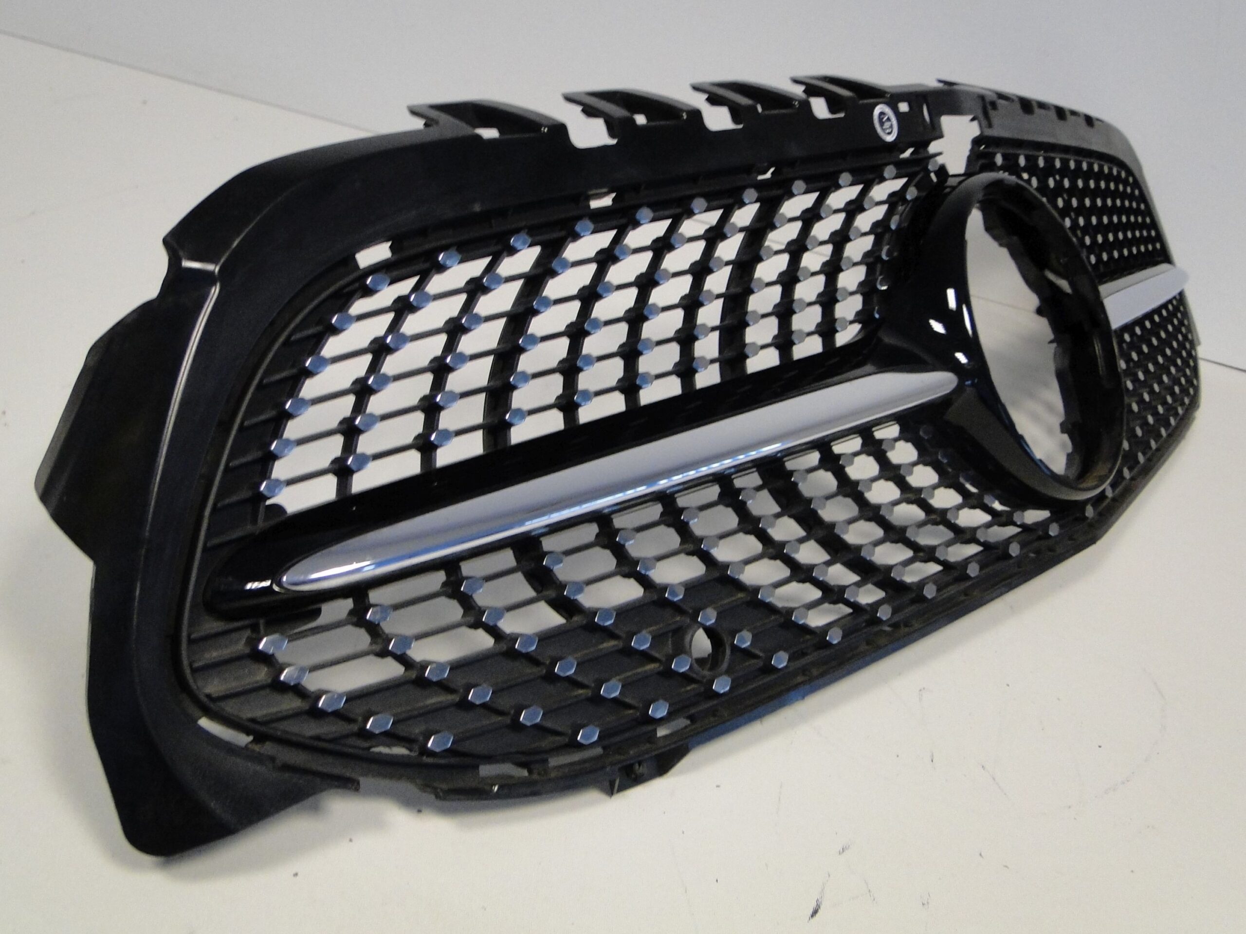 MERCEDES GRILL ATRAPA AMG DIAMENT NA KAMERĘ A KLASA W177 177 PRZED LIFTEM - obrazek 11