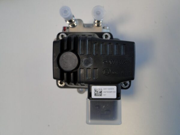 MERCEDES DAIMLER OE ACTROS WTRYSKIWACZ ADBLUE A0001405339