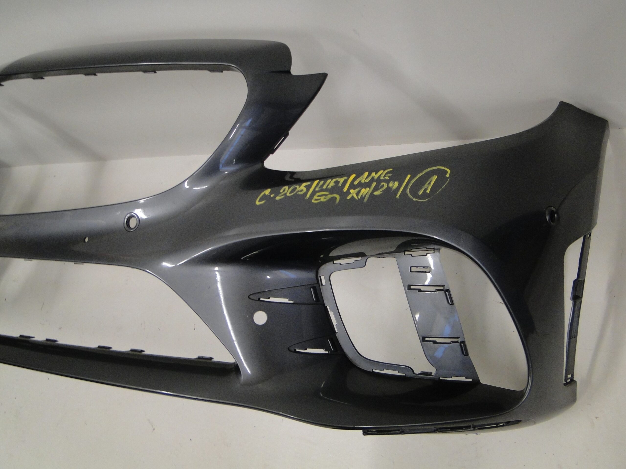 MERCEDES ZDERZAK PRZEDNI AMG NA CZUJNIKI PTS BEZ KAMERY C KLASA W205 205 LIFT - obrazek 5