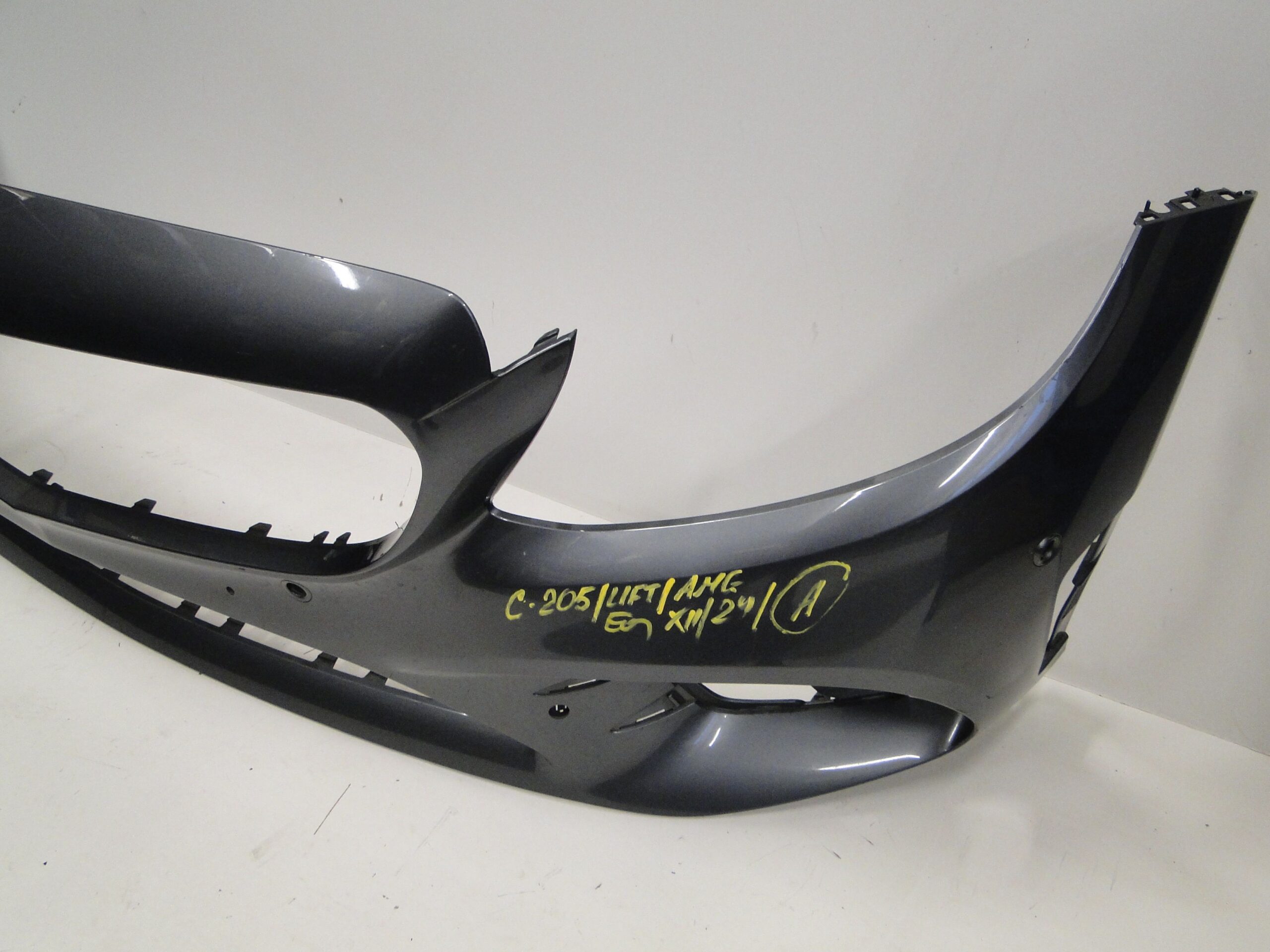 MERCEDES ZDERZAK PRZEDNI AMG NA CZUJNIKI PTS BEZ KAMERY C KLASA W205 205 LIFT - obrazek 10