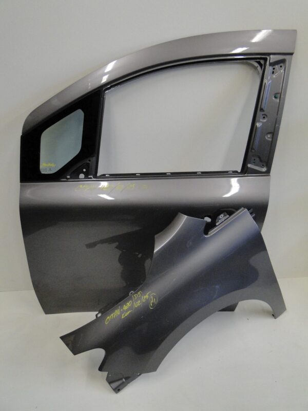 MERCEDES BŁOTNIK PRZEDNI LEWY CITAN 420 W420 T KLASA A4208801500