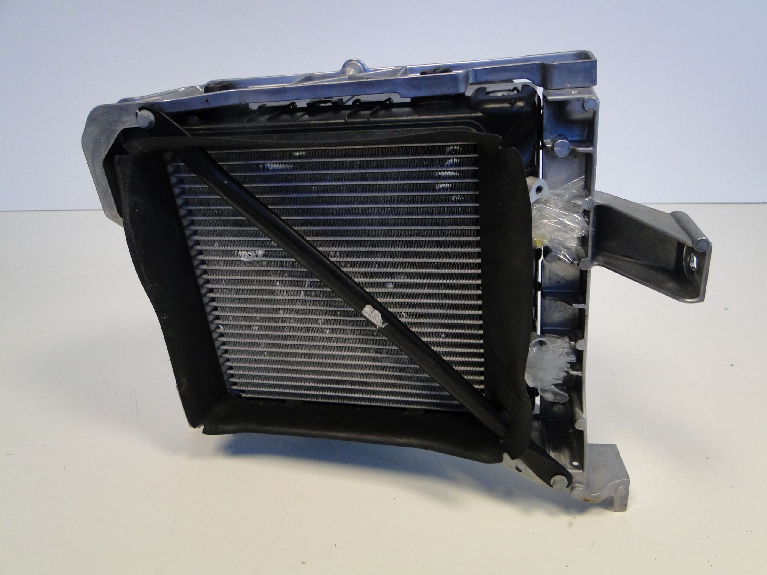 MERCEDES PODPORA PAŁĄK CHŁODNICY WODY W NADKOLE PRAWE AMG GT 192 SL 232 - obrazek 3