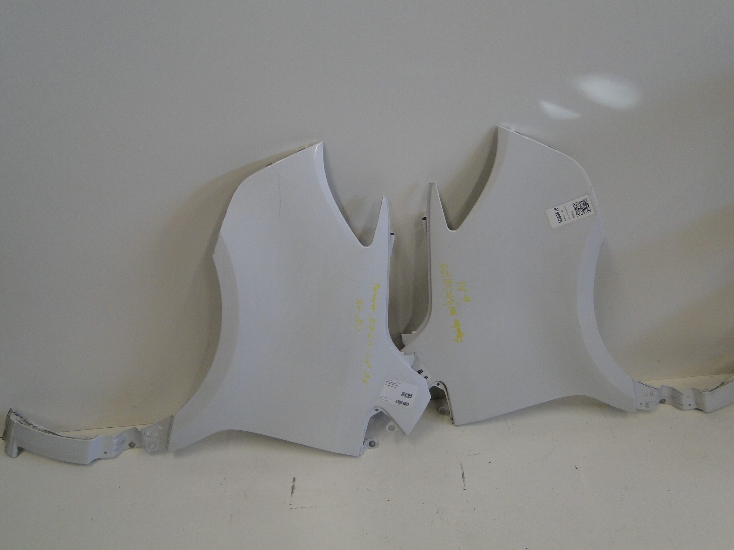 MERCEDES BŁOTNIK PRZEDNI PRAWY BIAŁY 147 SPRINTER W907 907 W910 910 - obrazek 13