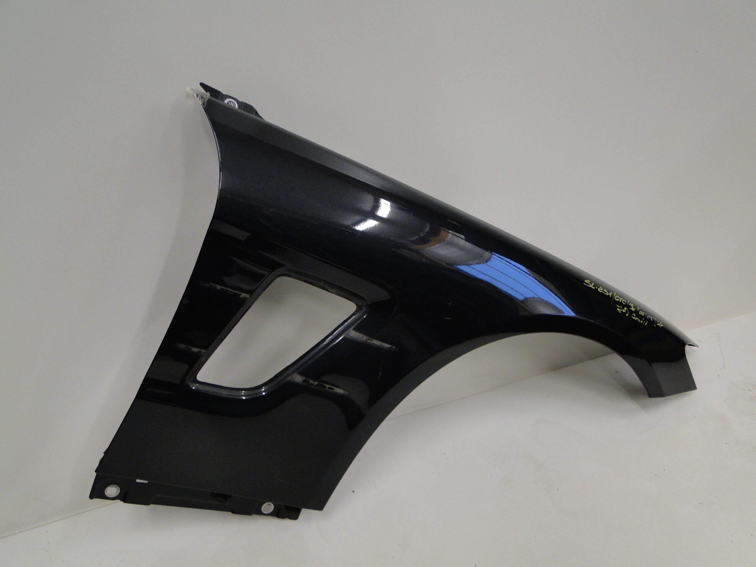 MERCEDES BŁOTNIK PRZEDNI PRAWY SL 231 R231 A2318801000 LIFT GRAFIT - obrazek 3